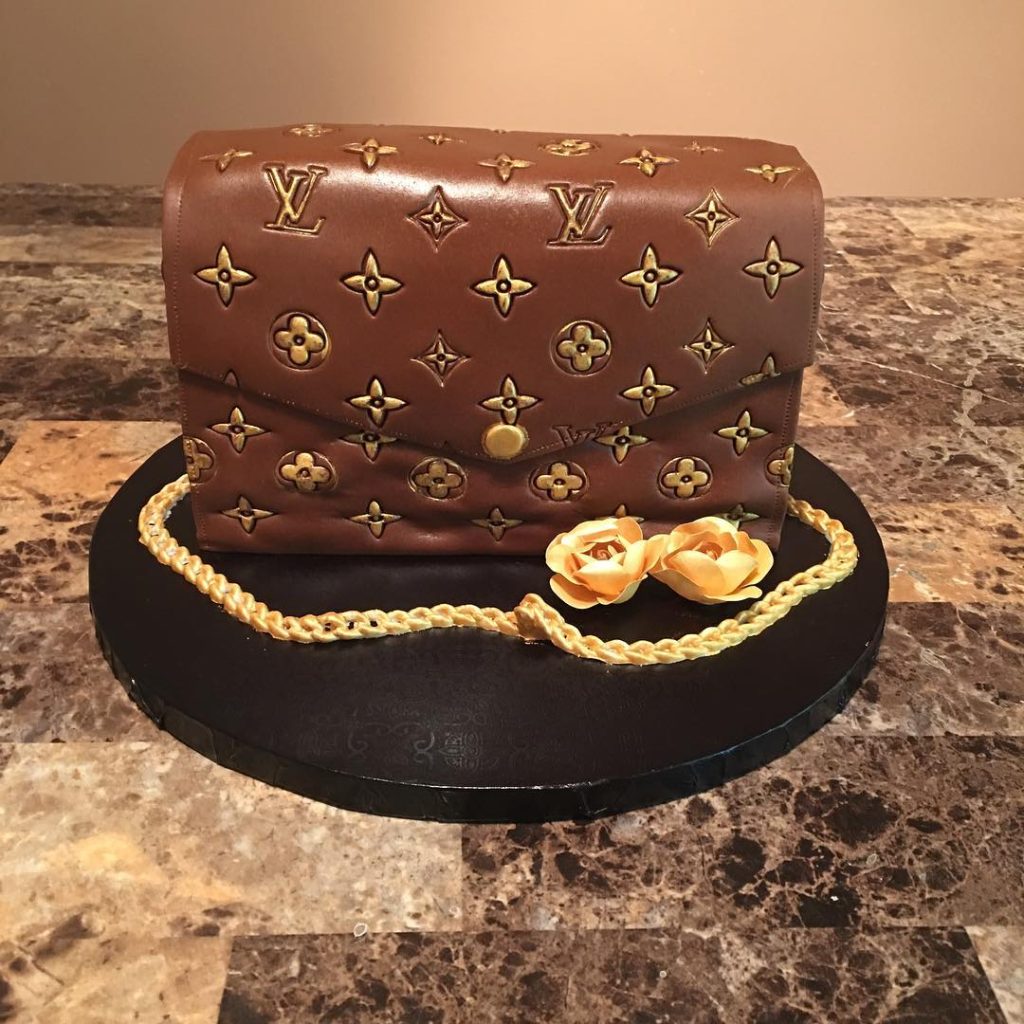 LV Purse Cake | A La Vanille